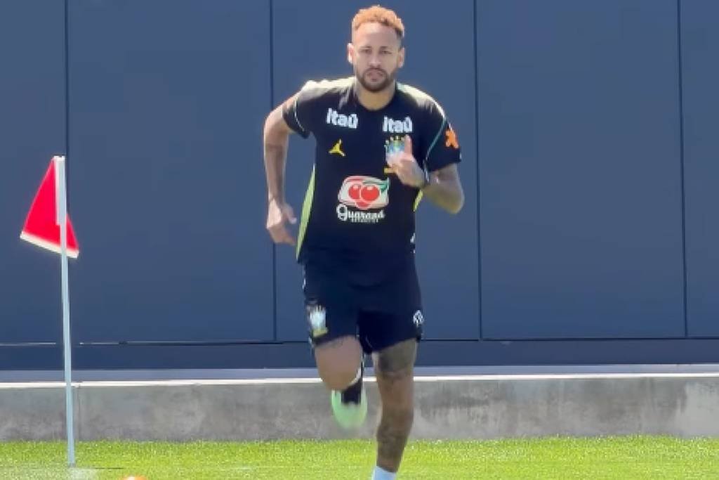 Neymar faz seu primeiro treino com a seleção brasileira nos EUA