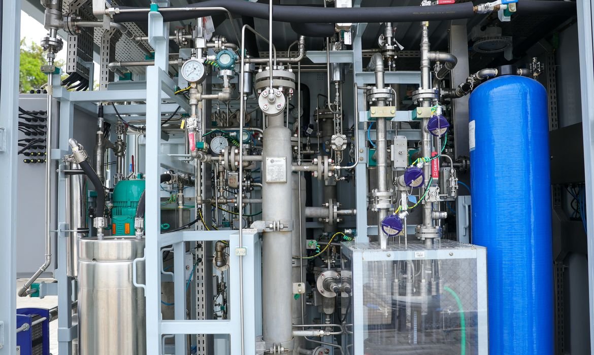Petrobras e Finep anunciam edital para desenvolvimento de eletrolisador industrial