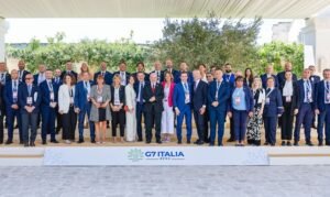 Lula pede comprometimento do G7 para enfrentar desigualdades globais