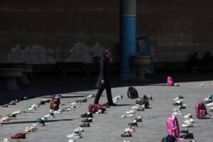 EUA ainda não assumem responsabilidade após ataque a escola no Irã que deixou 175 mortos