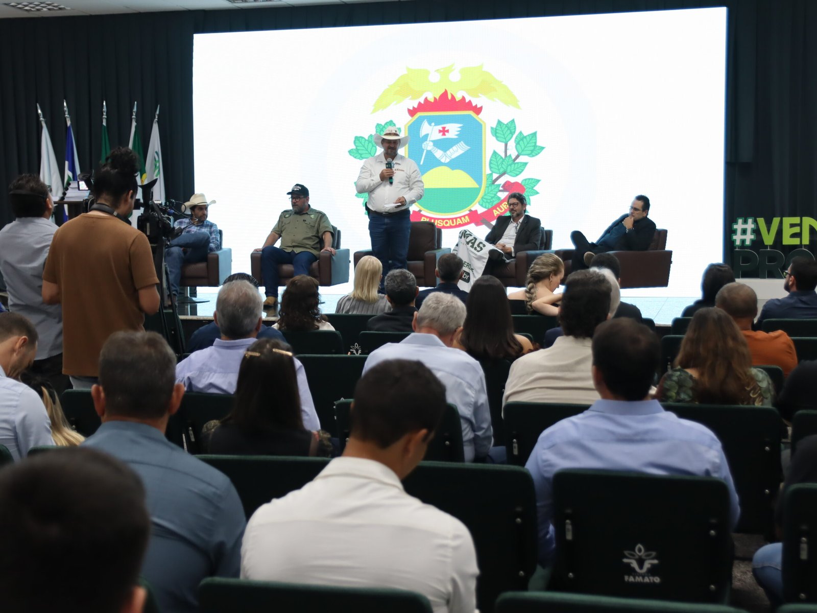 ALMT realiza homenagem a Cacs e atiradores esportivos em sessão especial