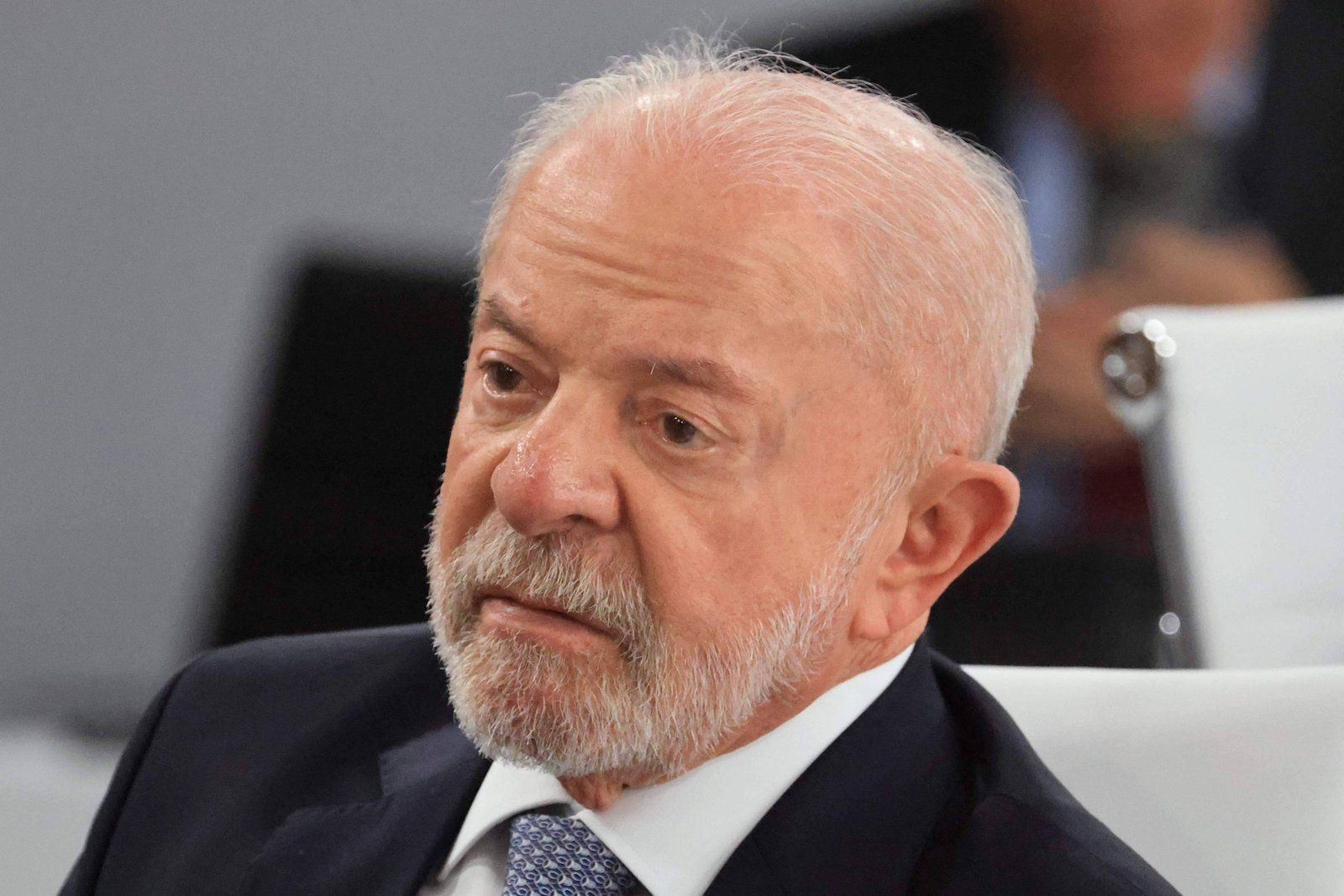 Lula ironiza Neymar como convocado home office durante evento em Minas Gerais