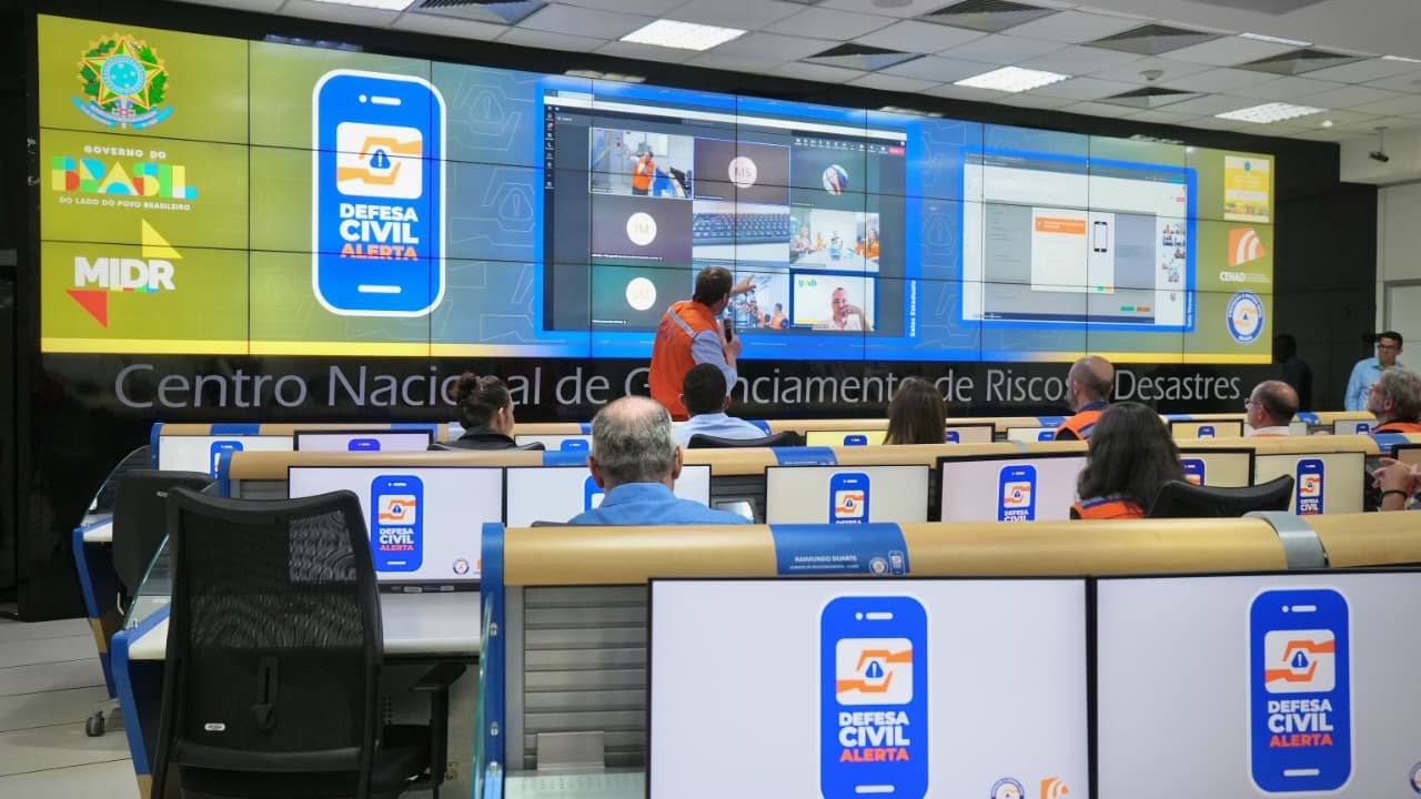 Ataque hacker revela falhas críticas na Defesa Civil do Brasil