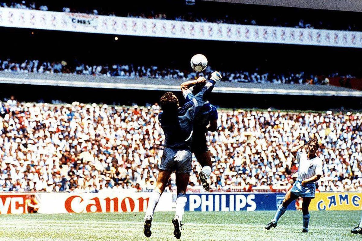 Gol de Maradona contra Inglaterra com 'la mano de Dios' completa 40 anos