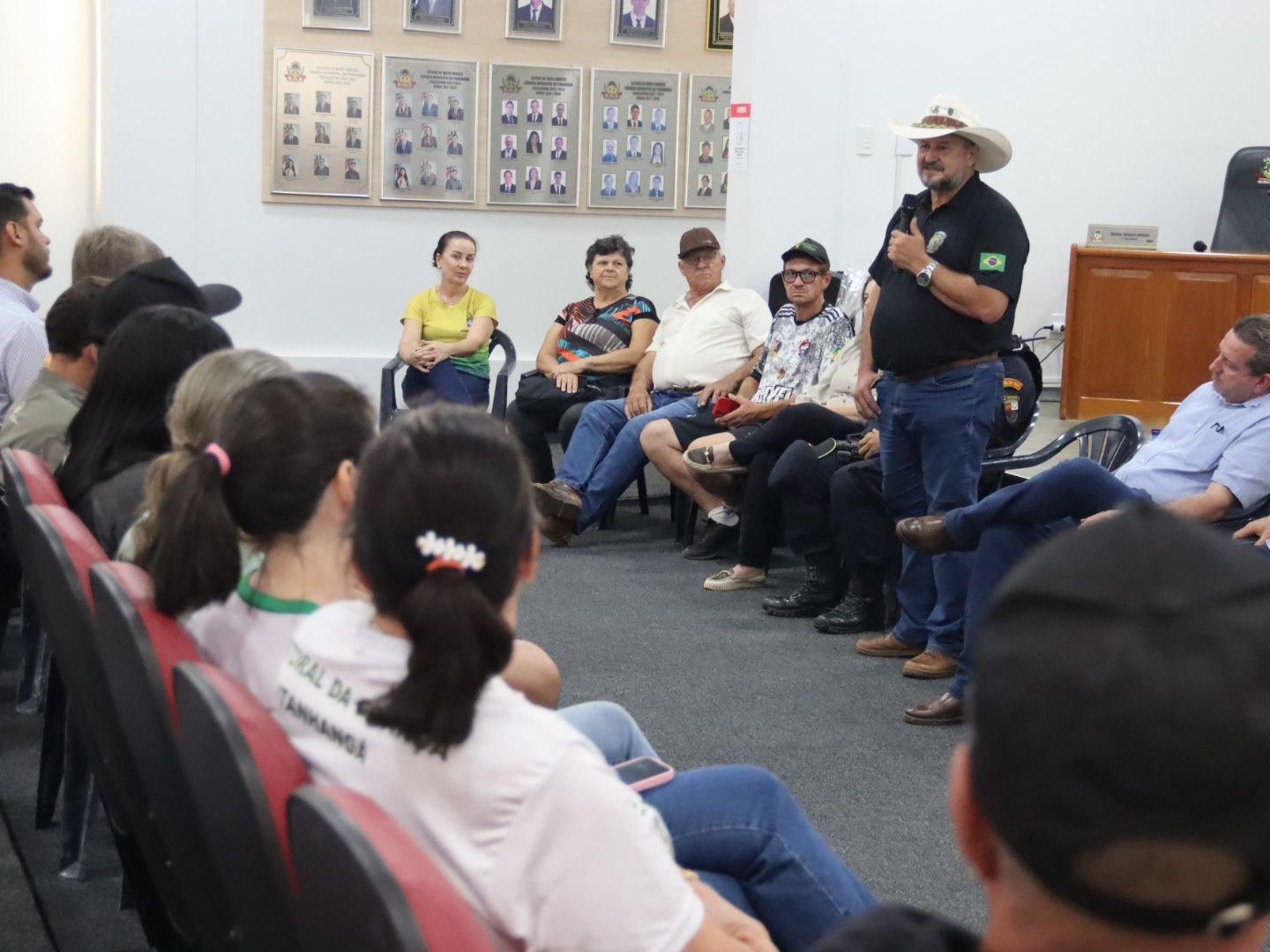 Gilberto Cattani visita municípios do Médio-norte e ouve demandas da população
