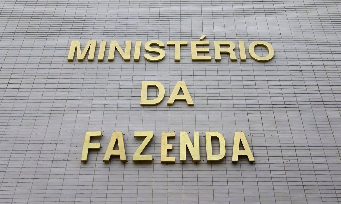Ministério da Fazenda apresenta painel com R$ 340 bilhões em benefícios fiscais