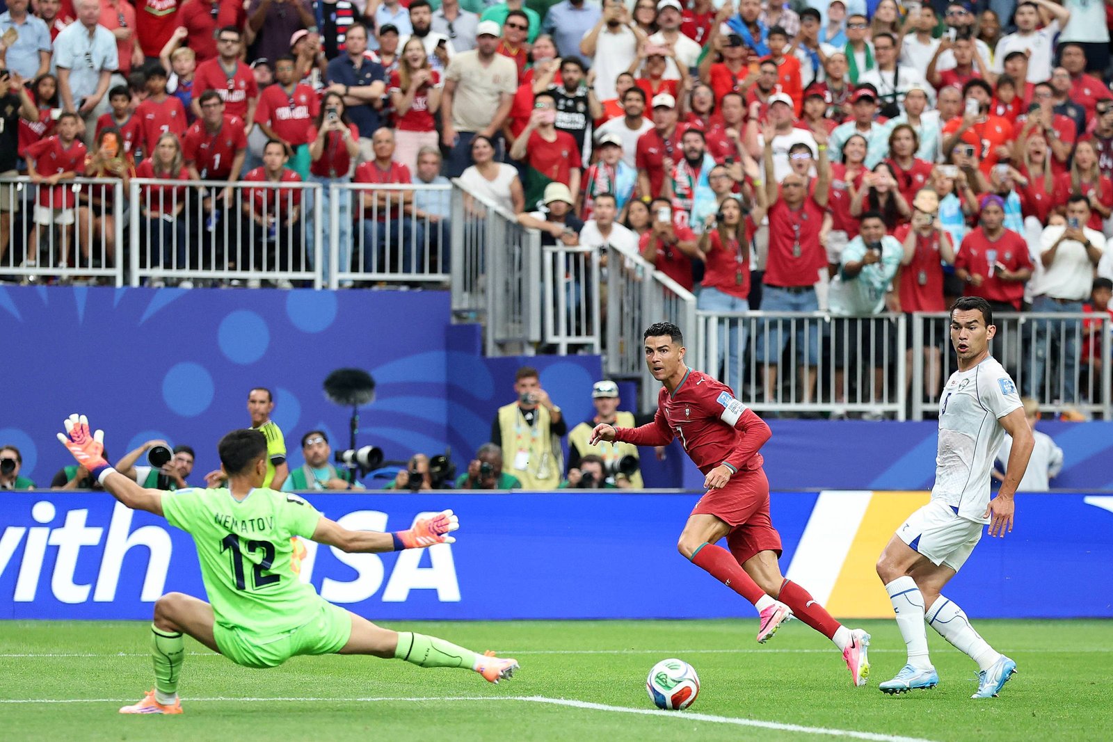 Colômbia avança, Portugal brilha e Inglaterra empata com Gana na Copa do Mundo