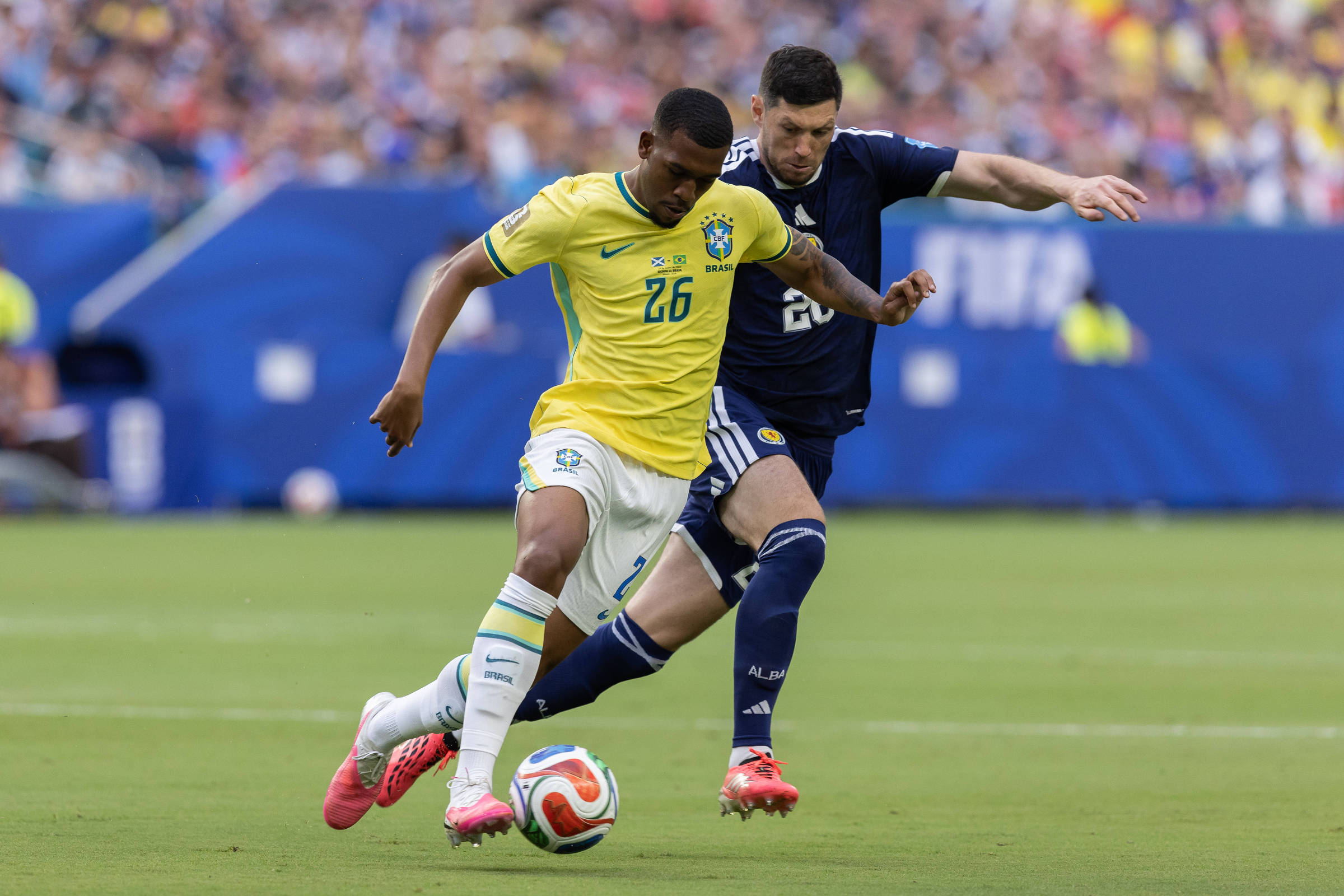 Rayan impressiona Ancelotti e conquista vaga na seleção brasileira