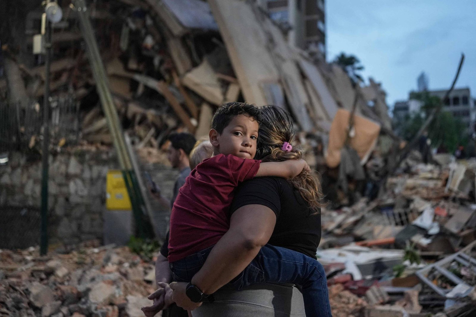 Terremotos devastam Caracas em meio a crise econômica