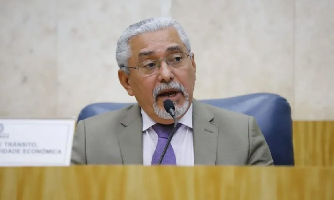 Vereador Senival Moura solicita afastamento do PT após prisão por suspeita de lavagem de dinheiro
