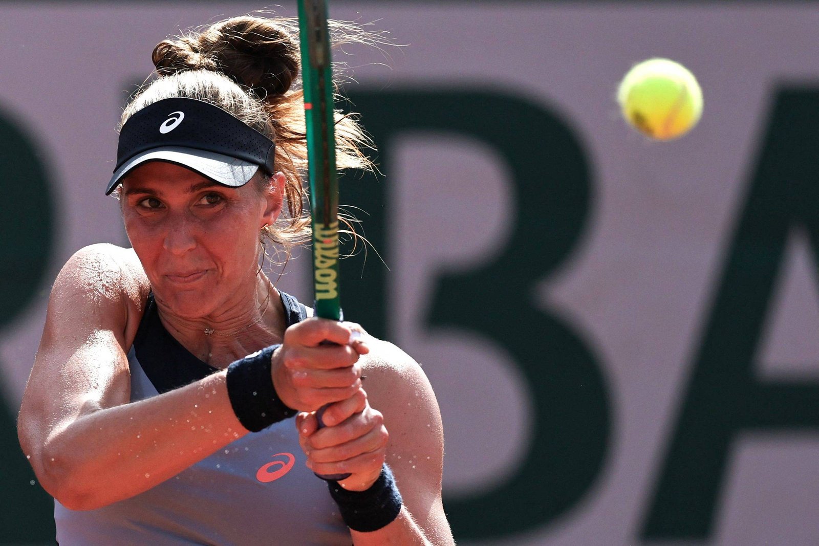 Beatriz Haddad Maia é eliminada na estreia de Wimbledon após derrota para russa