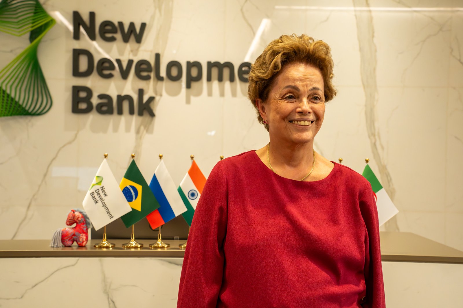 Dilma Rousseff recebe título de comendadora da Ordem 2 de Julho na Bahia