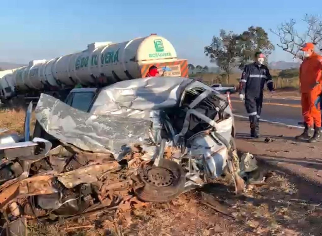 Acidente fatal na Mt-130: mulher perde a vida em colisão com carreta-tanque em Rondonópolis