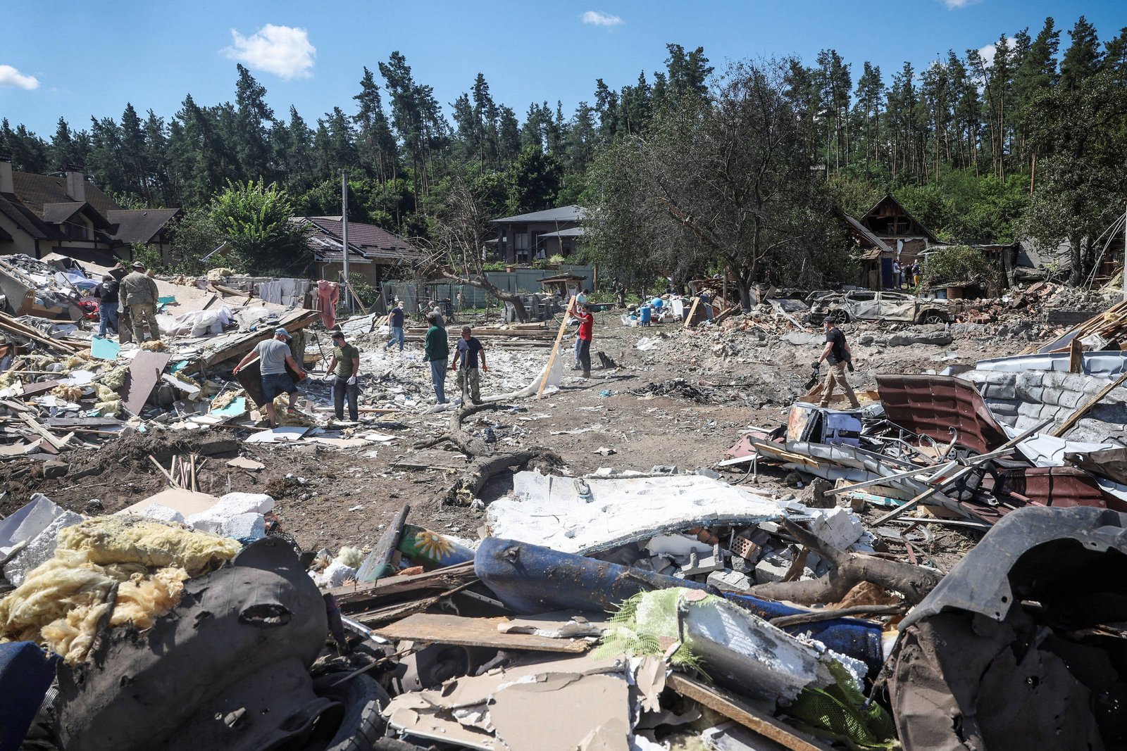 Ataque em colônia de férias na Ucrânia ocupada pela Rússia deixa 11 mortos