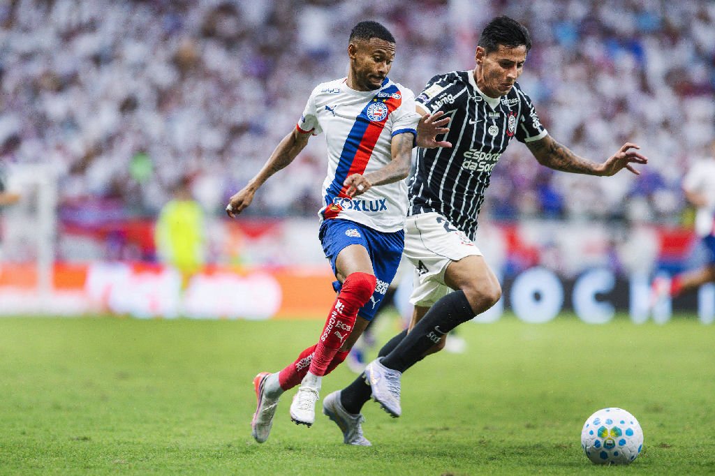 Corinthians e Bahia empatam em jogo marcado por três gols anulados