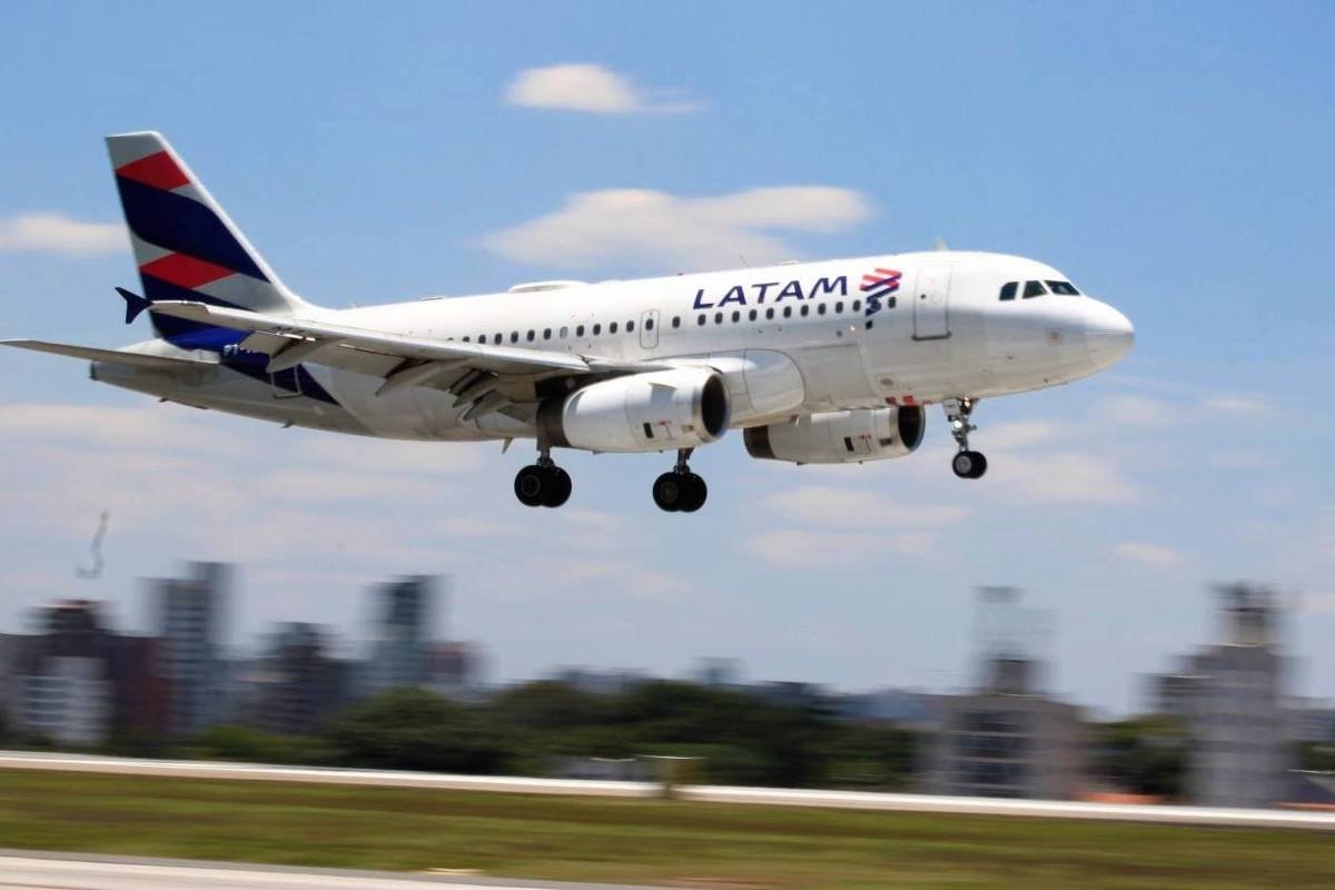 Latam inicia operações de três novas rotas internacionais a partir de Guarulhos