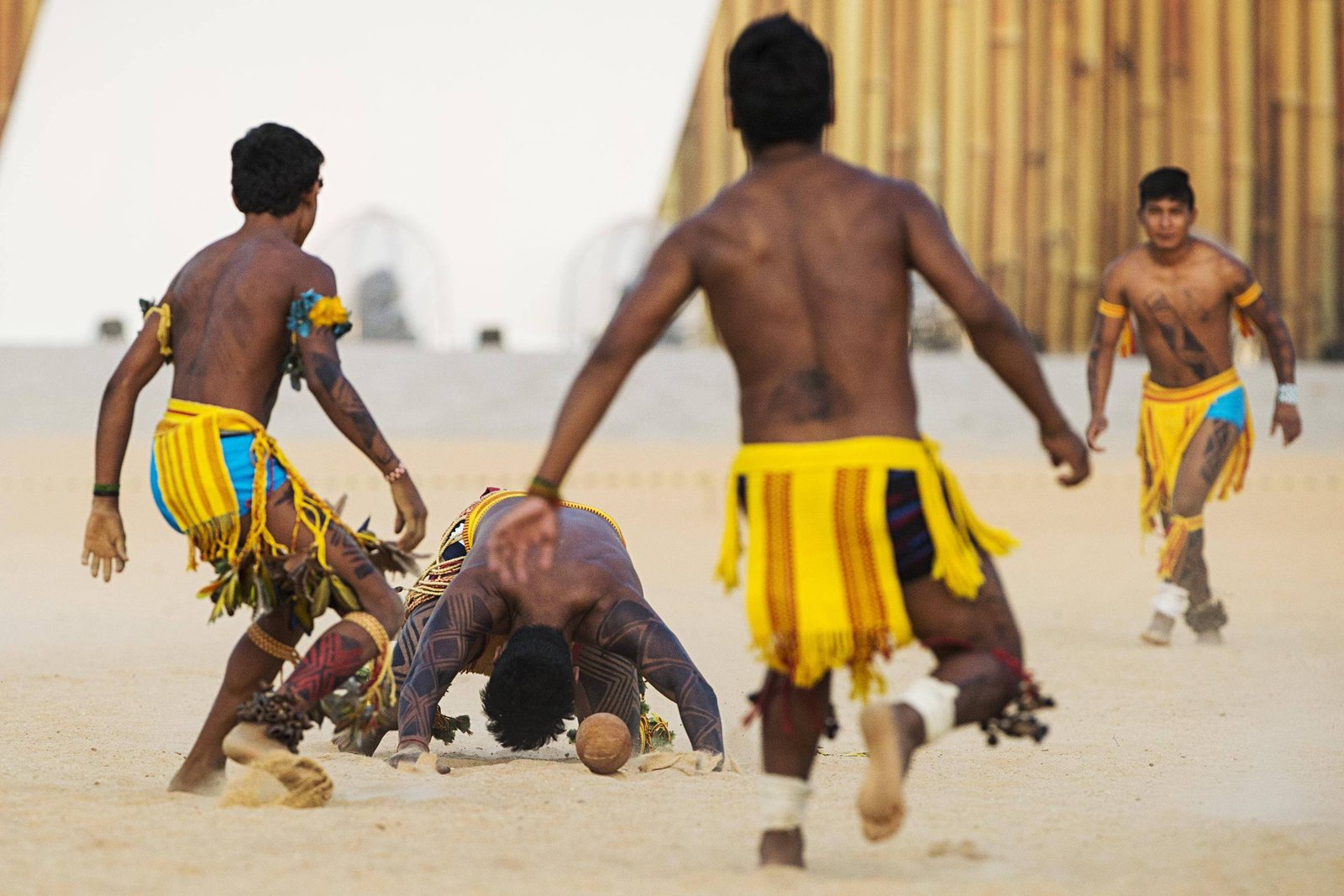 A cultura do jogo com bola no Brasil antes do futebol moderno