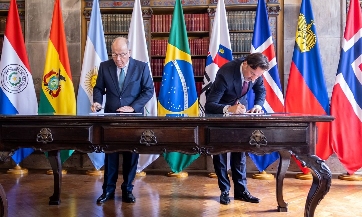 Brasil conclui ratificação de acordos do Mercosul com EFTA e Singapura