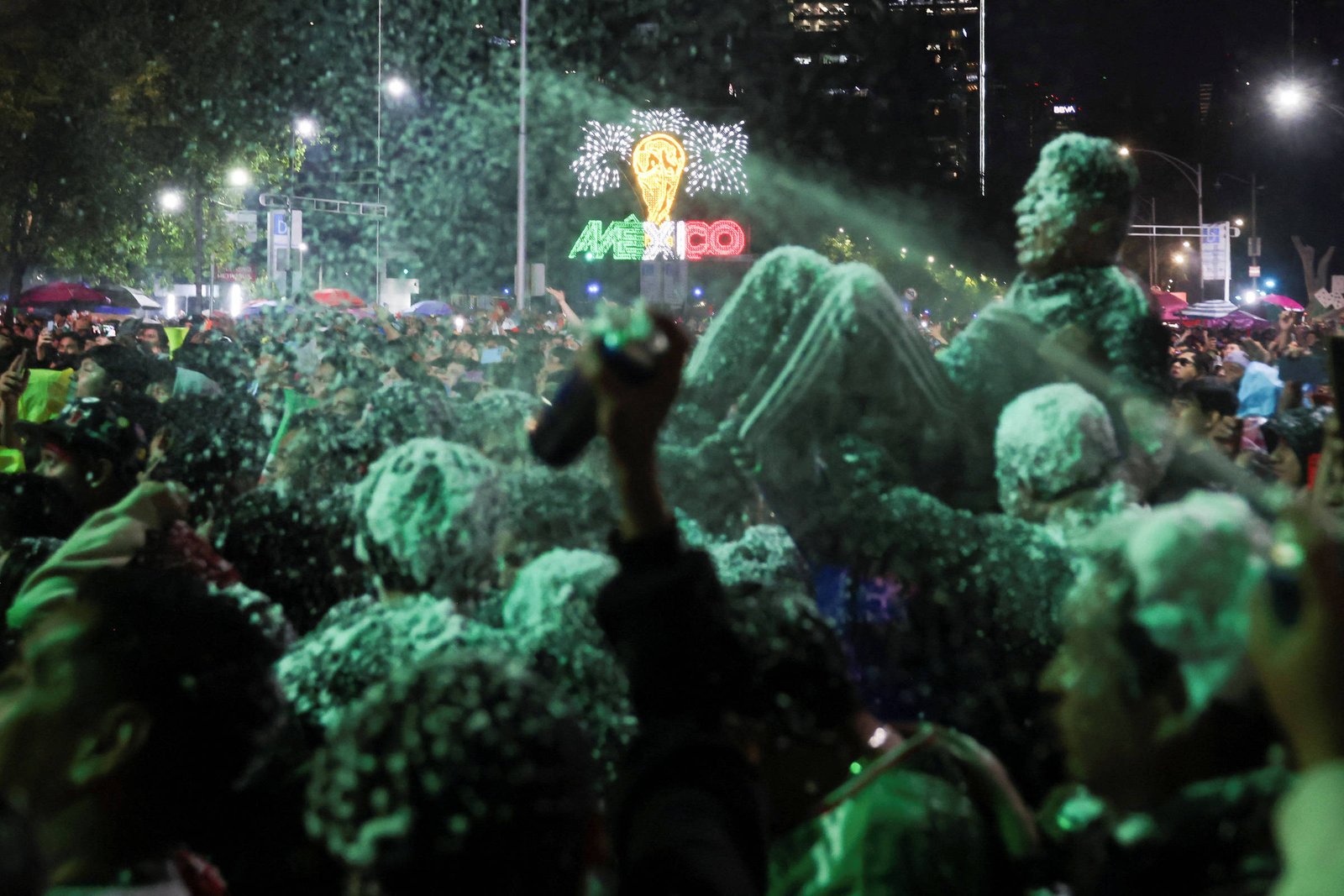 Cidade do México intensifica segurança e proíbe venda de álcool após tragédia em festejos da Copa