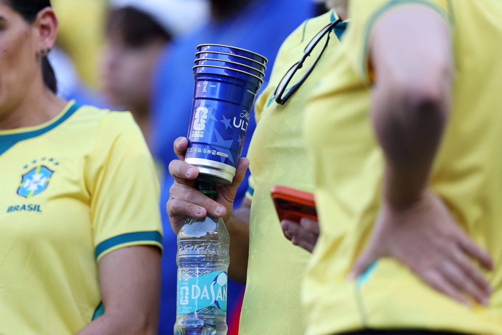 Eliminações na Copa do Mundo impactam vendas de cerveja e Ambev registra perdas na Bolsa