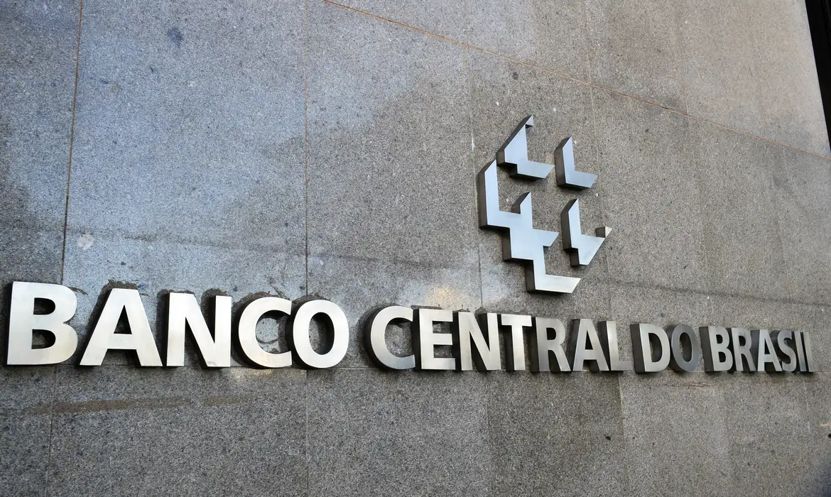 Receita Federal e Banco Central recebem autorização para novos concursos públicos