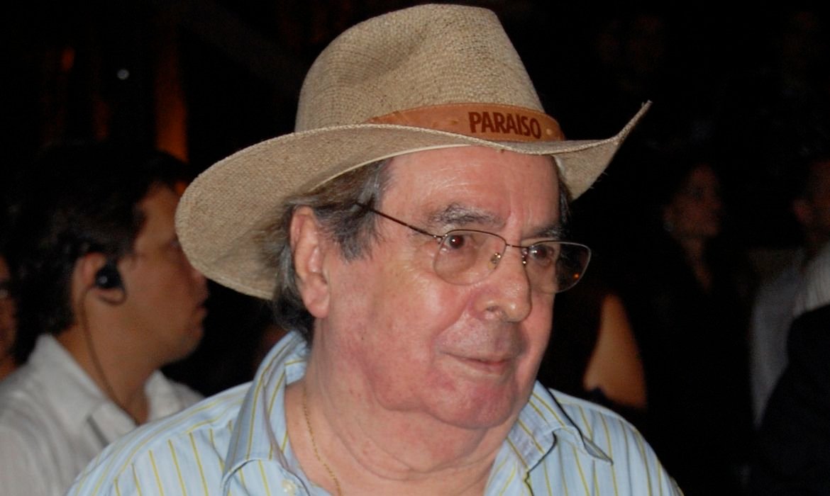 Velório de Benedito Ruy Barbosa acontece nesta terça-feira em São Paulo