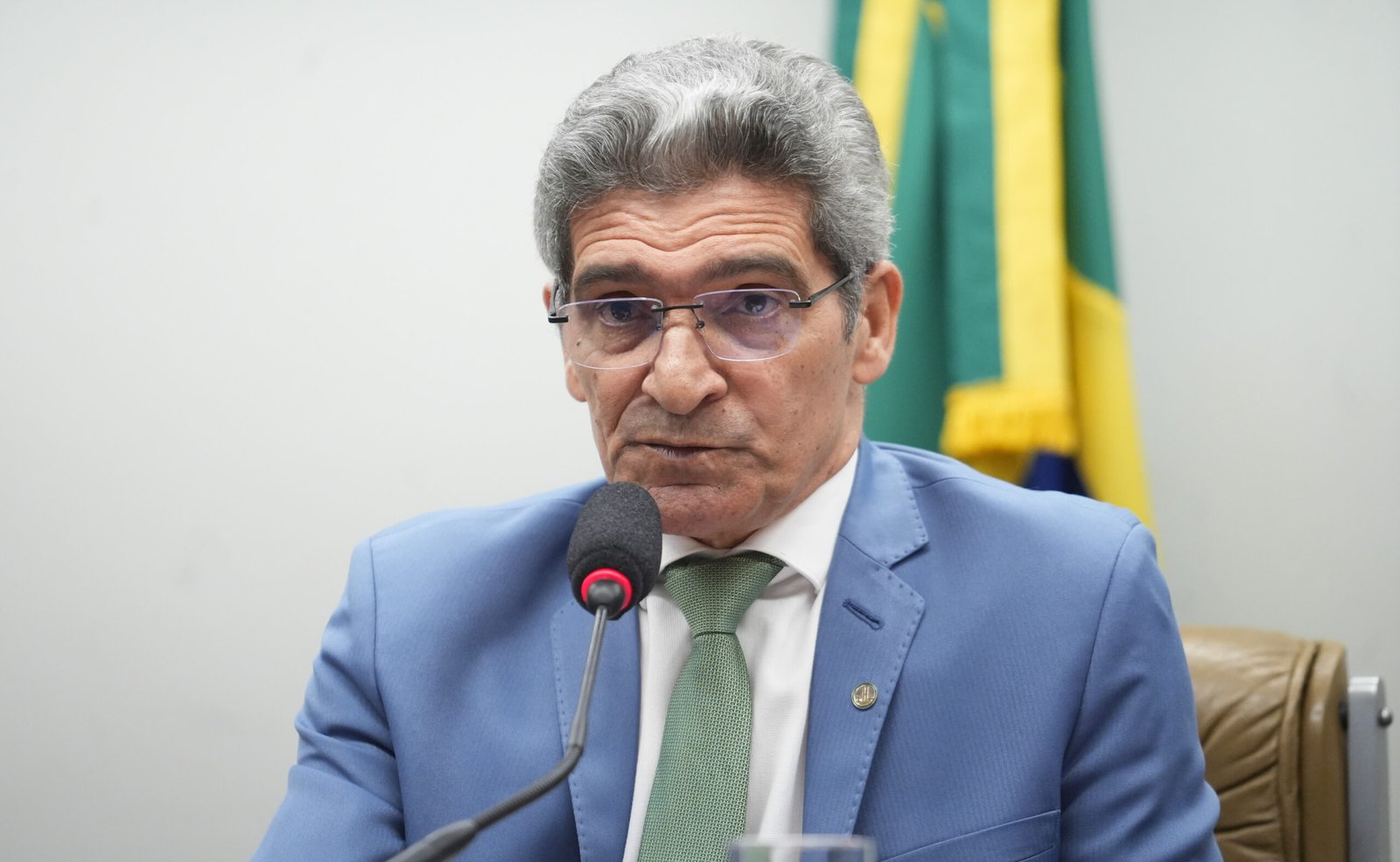 Comissão aprova projeto que permite acúmulo de seguro-defeso com trabalho temporário