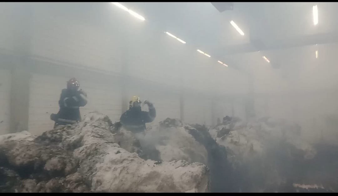 Incêndio atinge área de armazenamento de algodão em Rondonópolis
