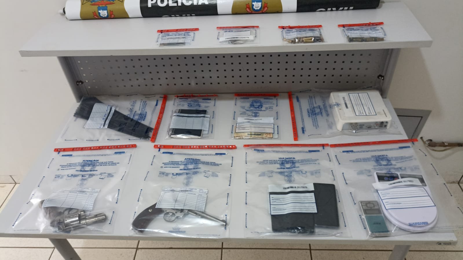 Polícia Civil realiza segunda fase da Operação Contenção e prende dois homens por posse de armas em Rondonópolis