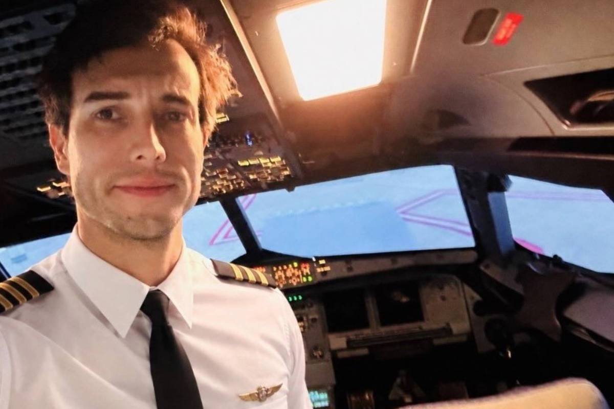 Instrutor de voo comete suicídio ao saltar de avião na Argentina, deixando aluna sozinha