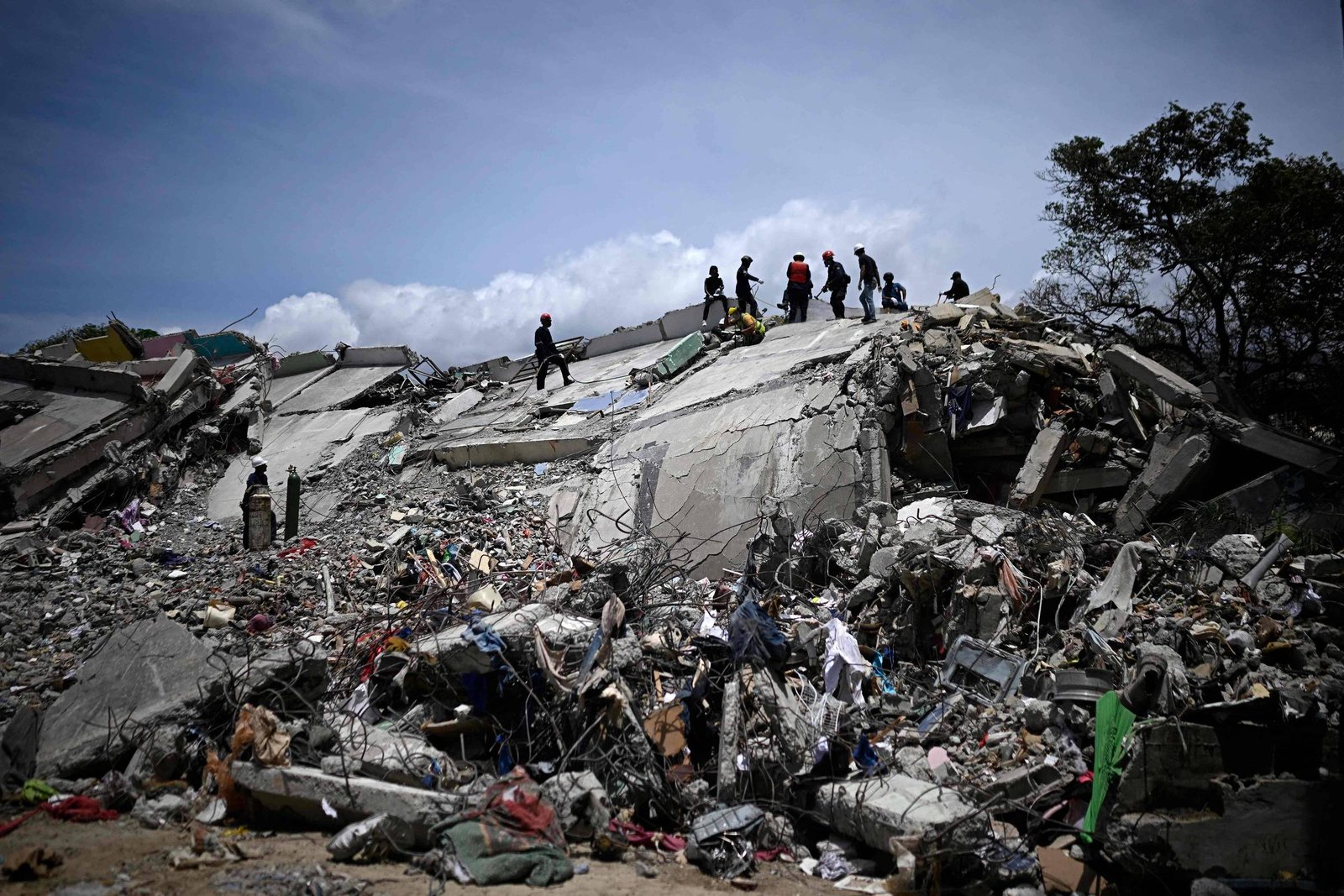 Número de mortos por terremotos na Venezuela atinge 3.811, segundo governo