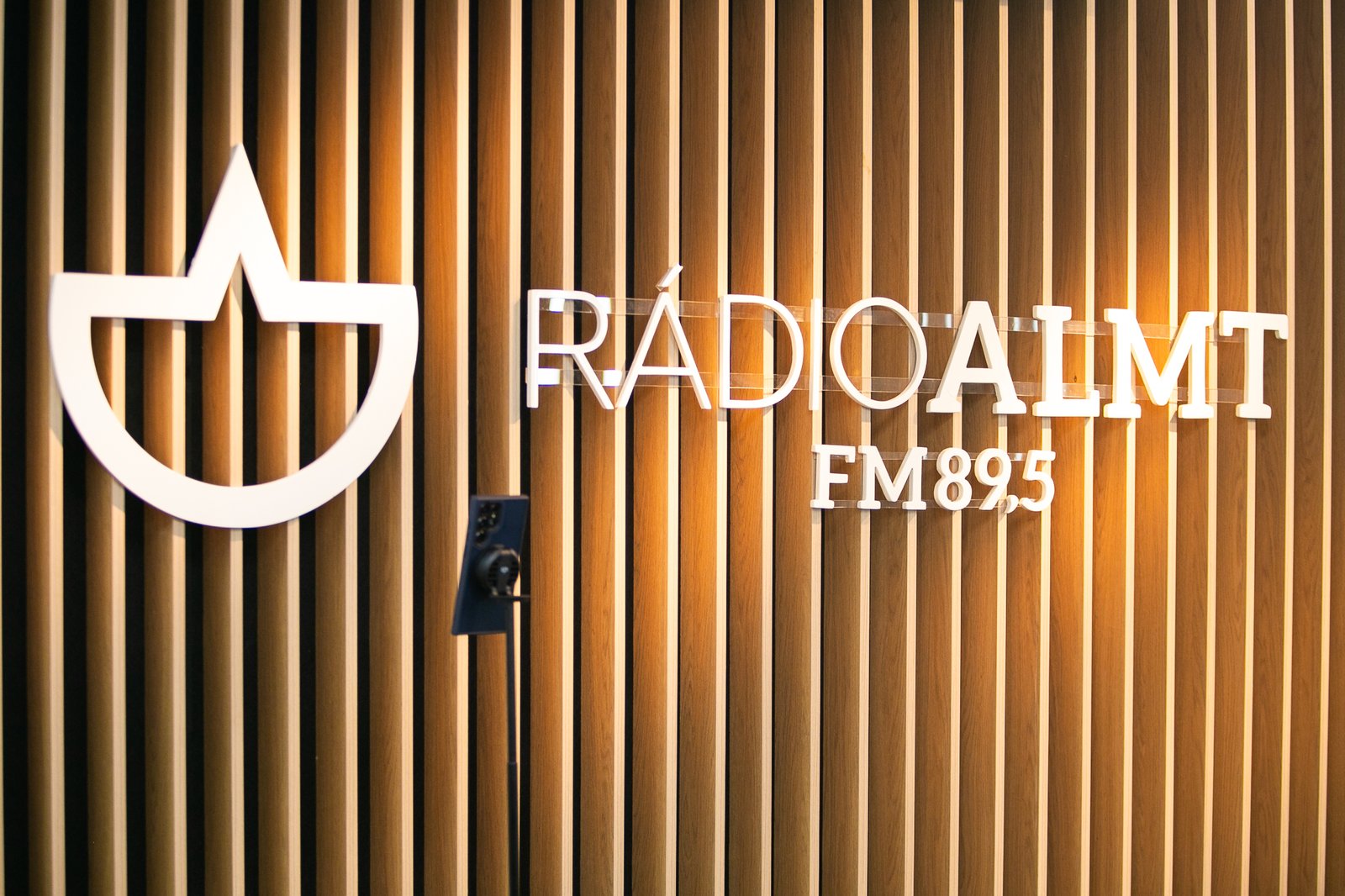 Rádio Assembleia lança programa Bandas DE Cá em homenagem ao Dia Mundial do Rock