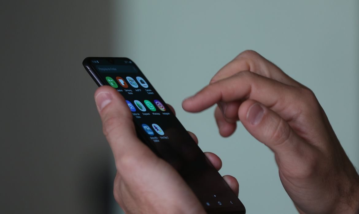 Novas regras para publicidade de apostas online visam proteger consumidores e combater ilegalidade