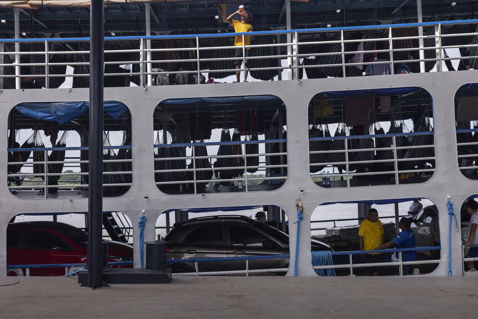 Exploração de migrantes cubanos revela redes clandestinas e extorsão