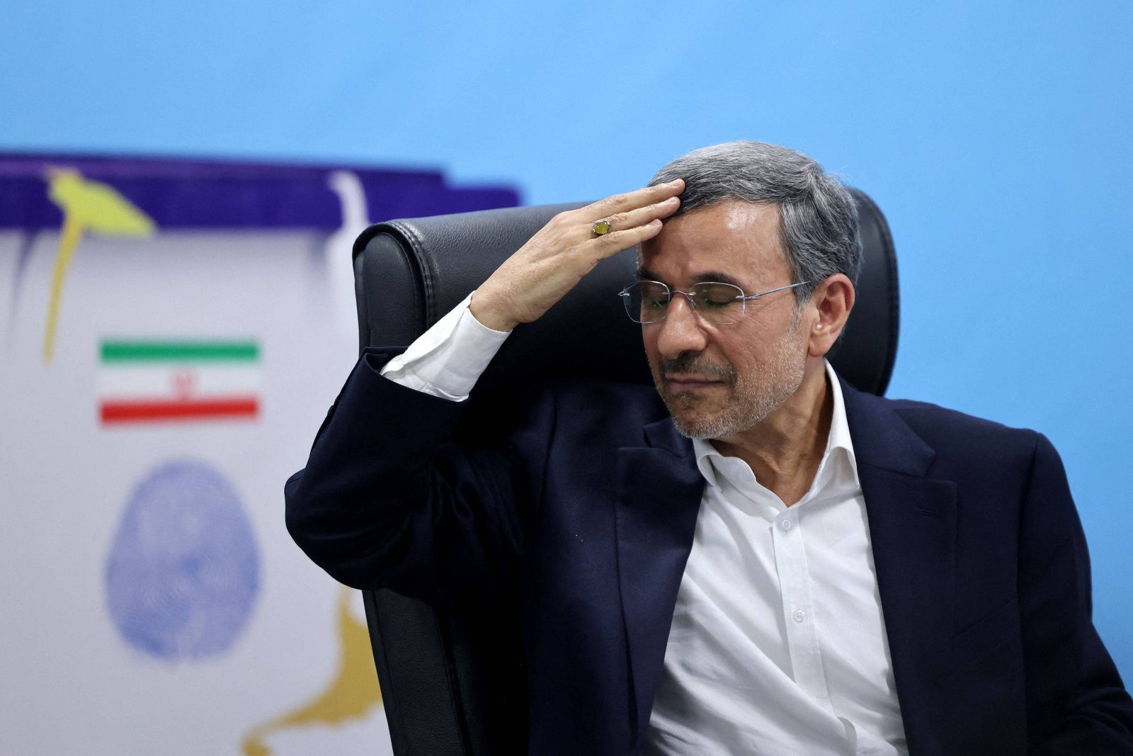 Ahmadinejad nega plano de Israel para seu retorno ao poder no Irã