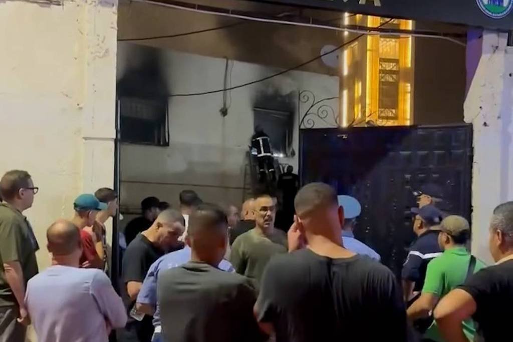 Incêndio em orfanato na Argélia resulta em 11 mortos e 19 feridos