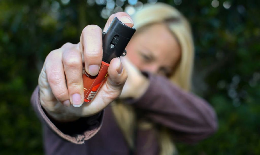 Spray de pimenta para mulheres é apenas paliativo, afirma promotora