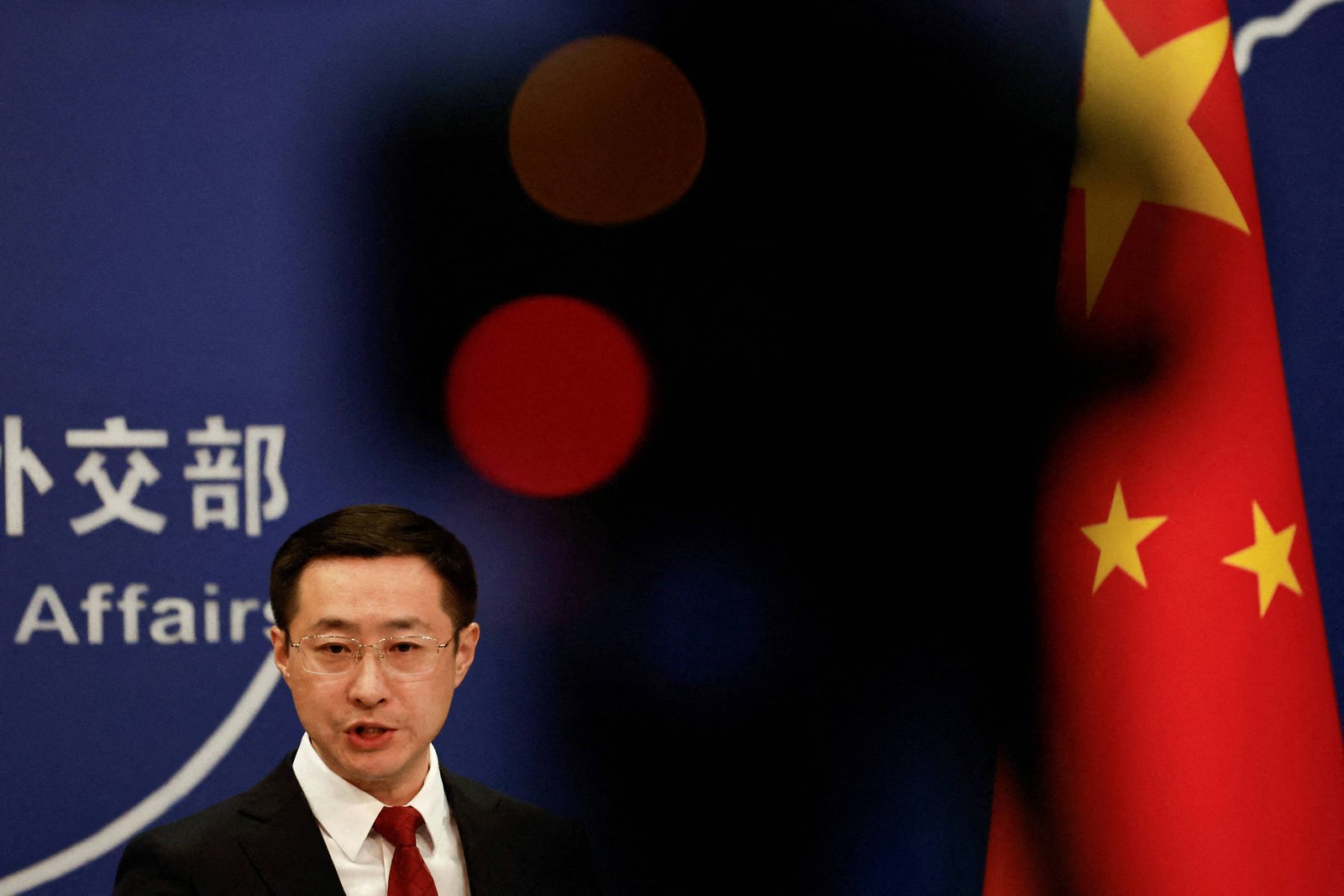 China classifica como 'infundada' acusação de Trump sobre interferência nas eleições dos EUA