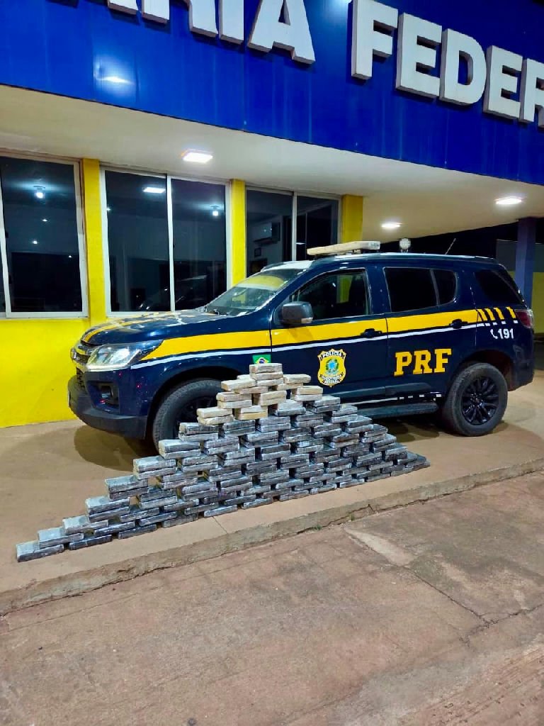 PRF apreende 126 quilos de cocaína escondidos em veículo na Br-364 em Campo Verde