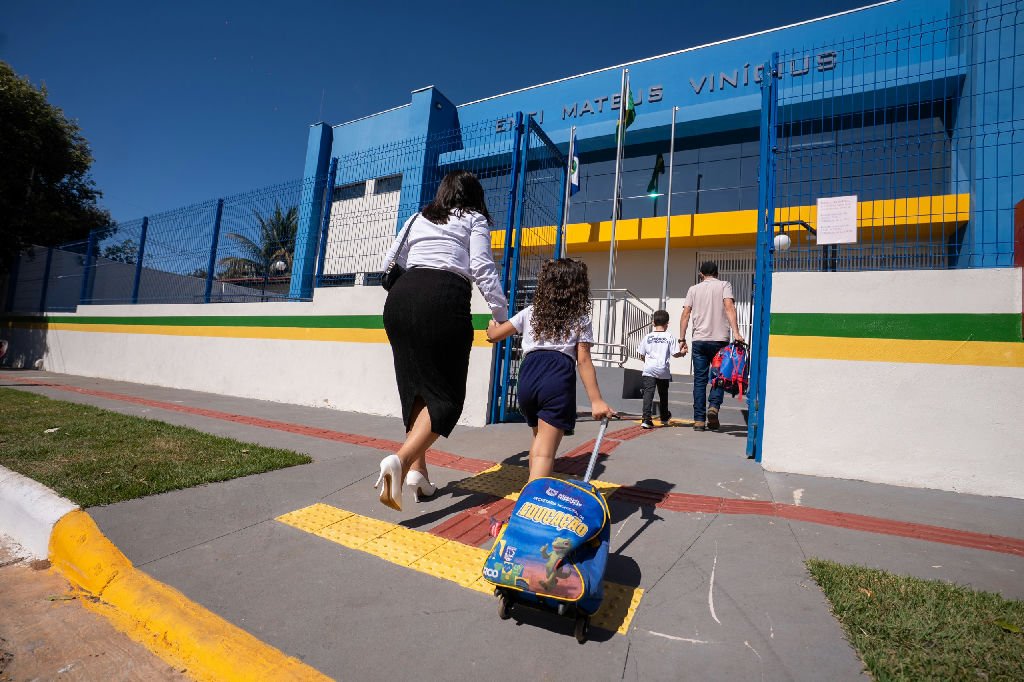Rondonópolis reinicia aulas com escolas preparadas para receber 30 mil alunos