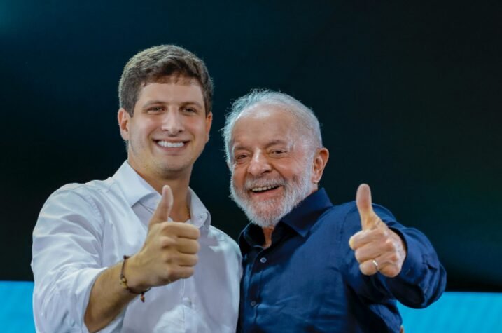 João Campos busca apoio de Lula em meio a desafios eleitorais em Pernambuco