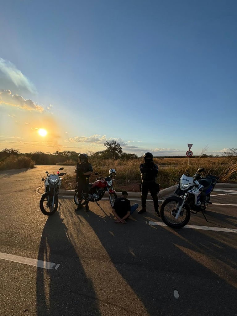 Jovem é detido pela PM em Rondonópolis após fuga e manobras perigosas na motocicleta