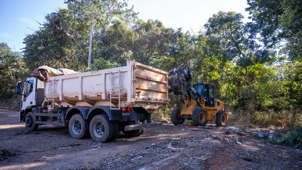 Prefeitura de Rondonópolis retira 9,8 mil toneladas de lixo em um ano