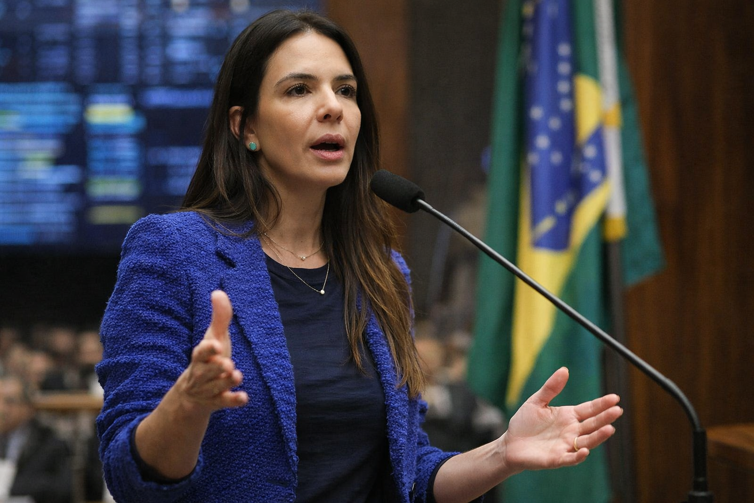 Projeto de lei permite que escolas ajustem férias para coincidir com Copa Feminina de 2027