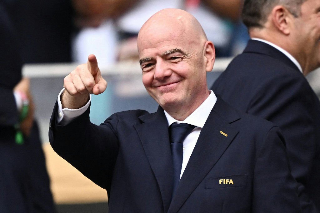 Uefa decide por unanimidade boicote à Copa do Mundo em protesto contra a Fifa