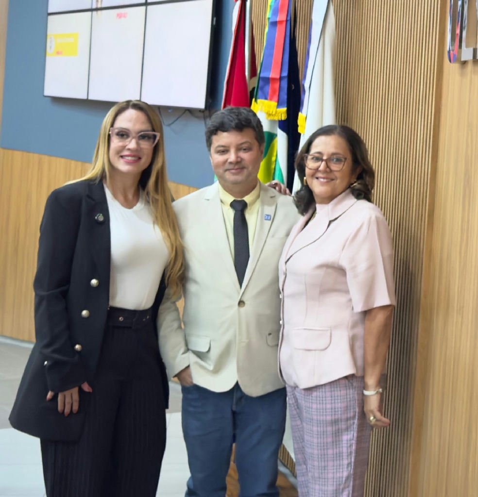 Vereadores de Rondonópolis promovem campanha para esclarecer direitos das gestantes sobre parto