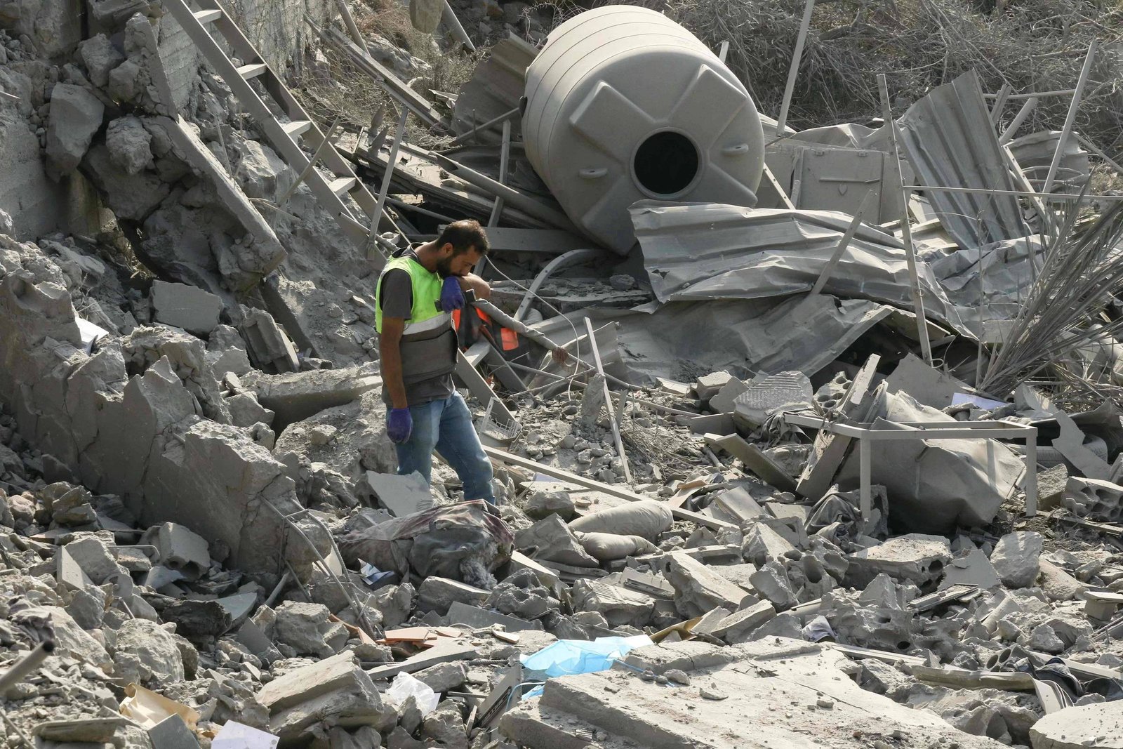 Ataques de Israel resultam em mortes no sul do Líbano