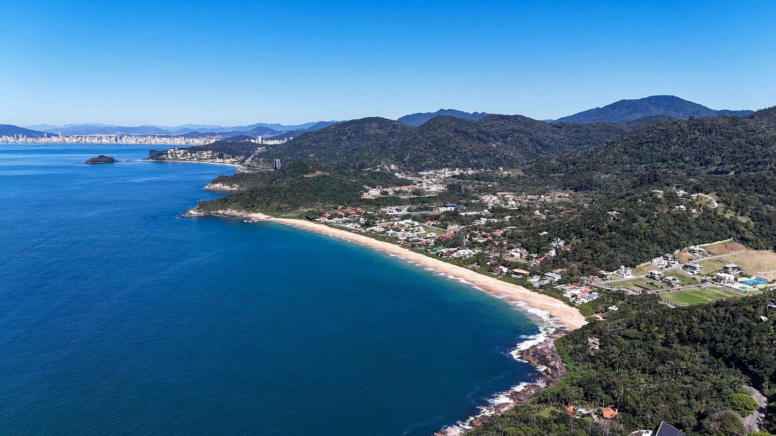 Bairro de Balneário Camboriú planeja se tornar o mais seguro do Brasil com IA e 300 câmeras