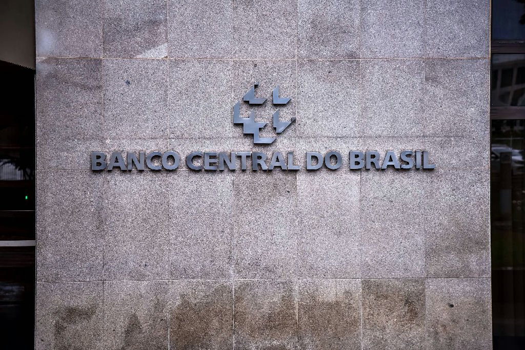 Banco Central estabelece regras para retenção de operações com criptomoedas acima de US$ 10 mil