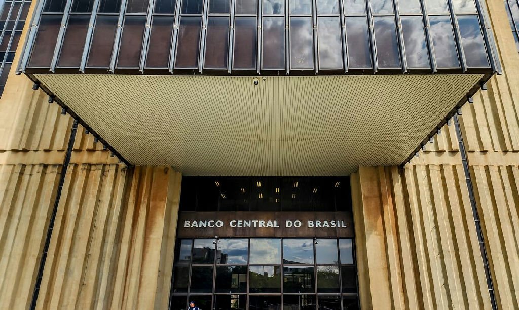 Copom inicia reunião para definir taxa de juros nesta terça-feira
